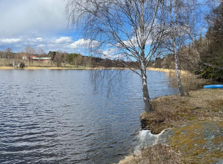 Nyrenoverat Strandnaera Med Fantastisk Utsikt Rimbo Esterno foto